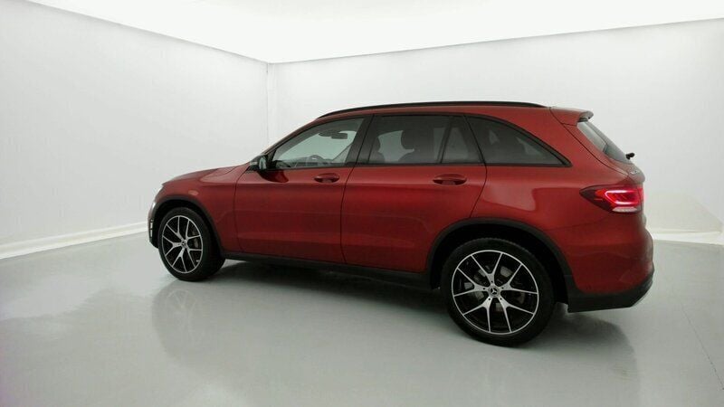 Usado Mercedes GLC220 AMG line 245 CV (180 kW) 2023 Gris grafito