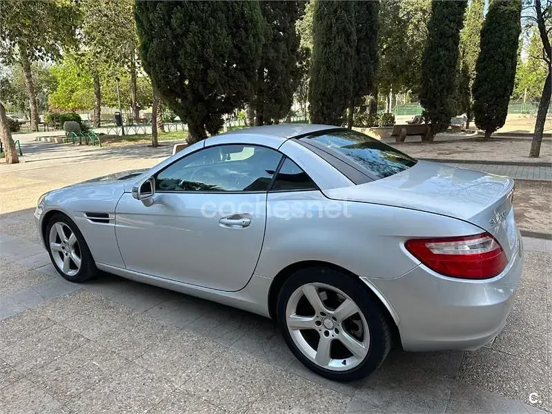 Usado Mercedes SLK200 184 CV (135 kW) 2011 Gris / plata Descapotable