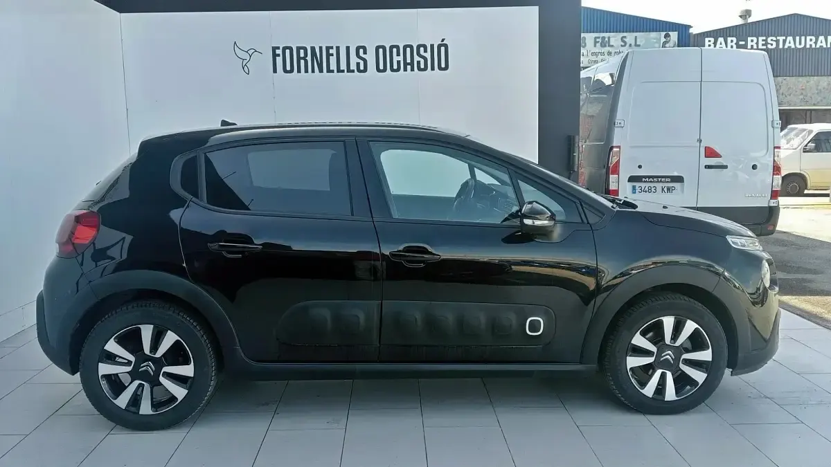 Usado Citroën C3 PureTech 82 CV (60 kW) 2019 Negro Utilitario