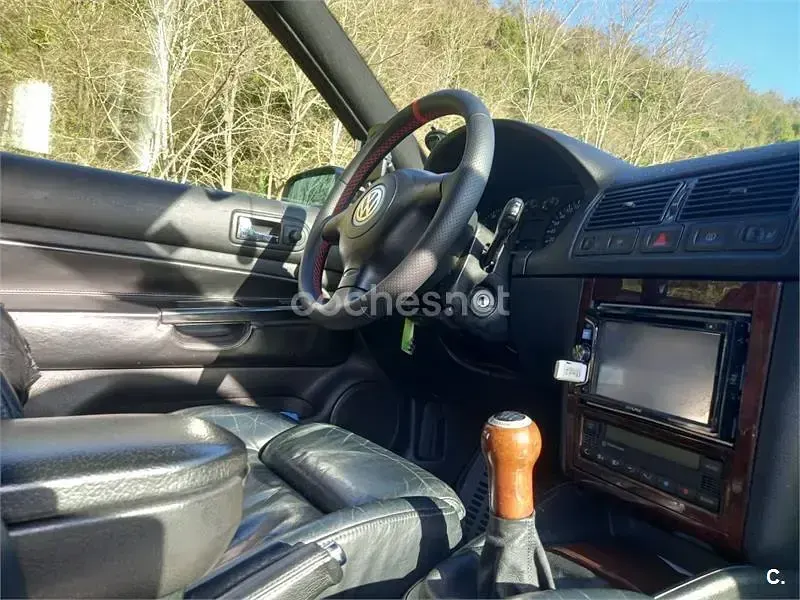 Usado VW Golf IV 204 CV (150 kW) 2000 Negro Berlina