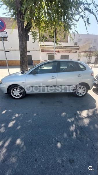 Gris / plata Usado 2004 Seat Ibiza Fresh Berlina | 2000 € (Buen precio) - Imagen 1/4