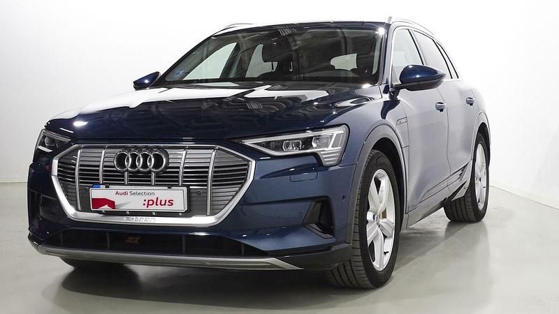 Azul Usado 2020 Audi e-tron Advanced Plus SUV | 40.000 € (Caro) - Imagen 1/4