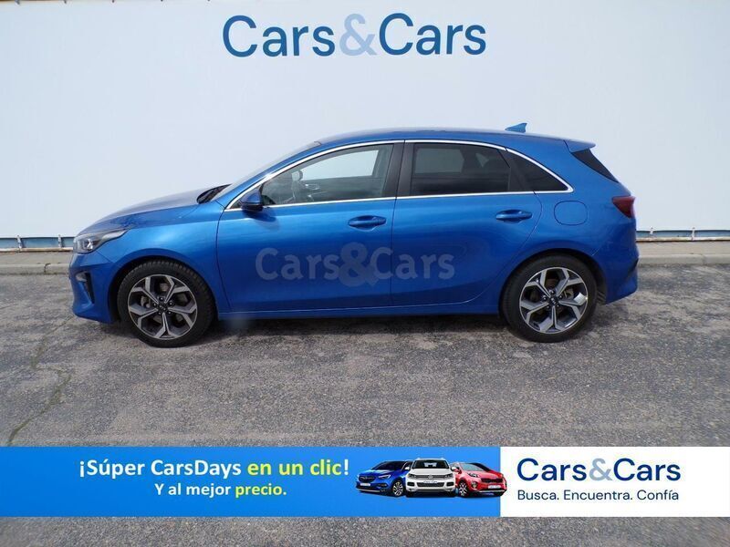 Usado Kia Ceed 120 CV (88 kW) 2021 Azul Utilitario