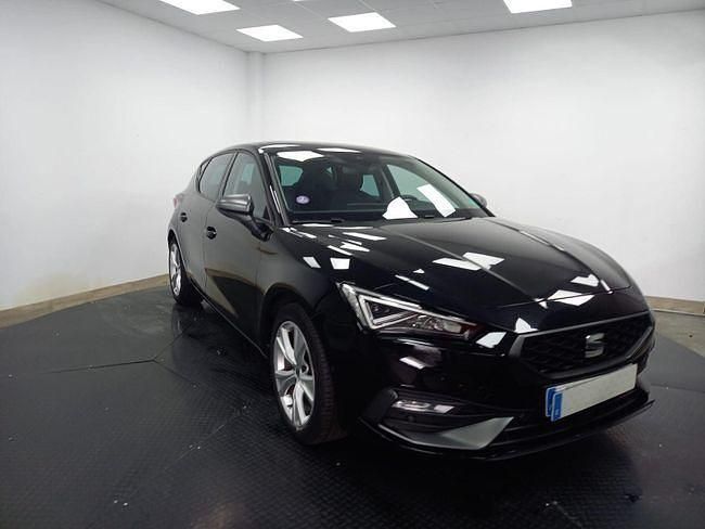 Usado Seat Leon FR 150 CV (110 kW) 2021 Negro Berlina