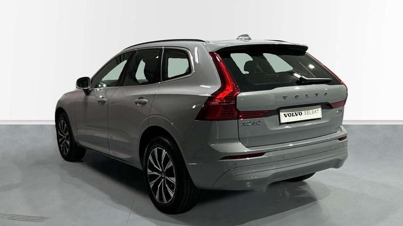 Usado Volvo XC60 Core 250 CV (183 kW) 2024 Gris SUV
