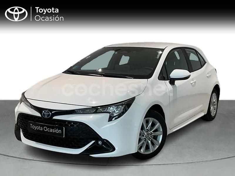 Blanco Usado 2024 Toyota Corolla Active Berlina | 25.500 € (Un poco caro) - Imagen 1/4