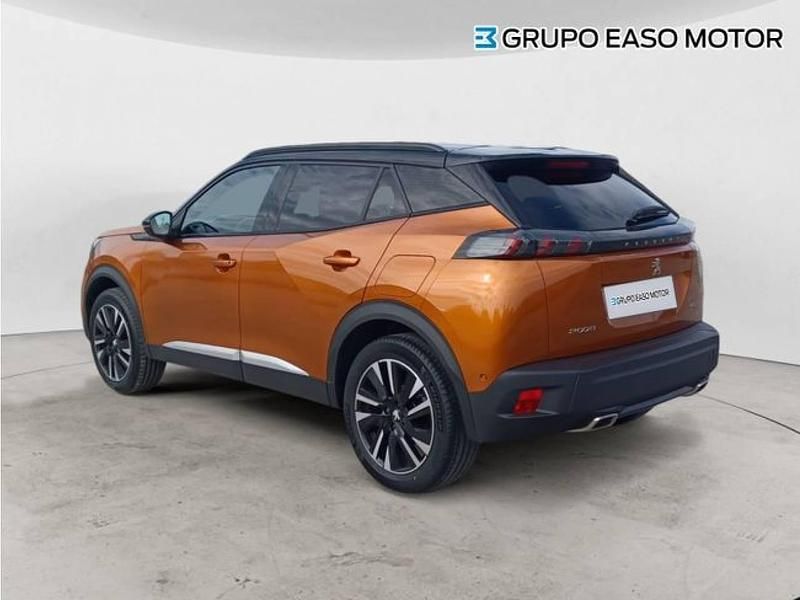 Usado Peugeot 2008 GT 155 CV (114 kW) 2020 Naranja SUV