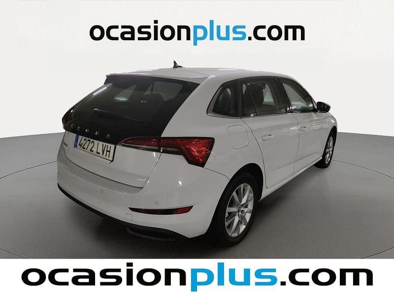 Usado Skoda Scala Ambition 95 CV (69 kW) 2021 Blanco Utilitario