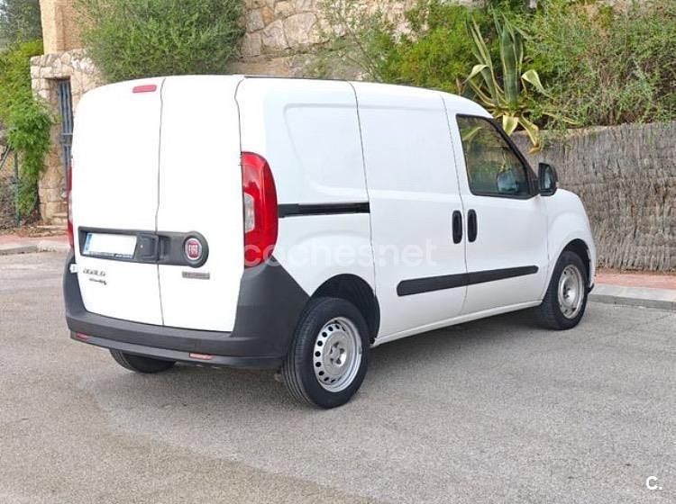 Blanco Usado 2012 Fiat Doblò Monovolumen | 14.990 € - Imagen 1/2