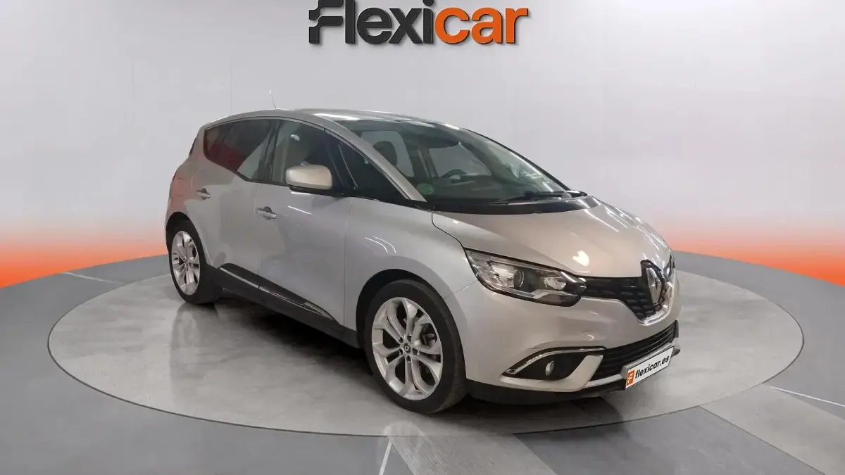 Usado Renault Scénic III Intens 110 CV (80 kW) 2017 Monovolumen