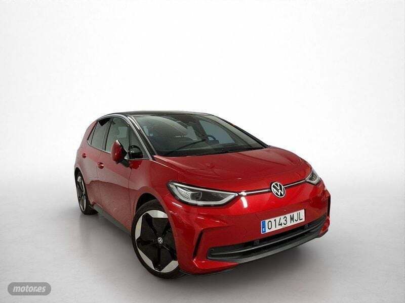 Usado VW ID.3 Pro 150 kW (204 CV) 2023 Rojo Utilitario