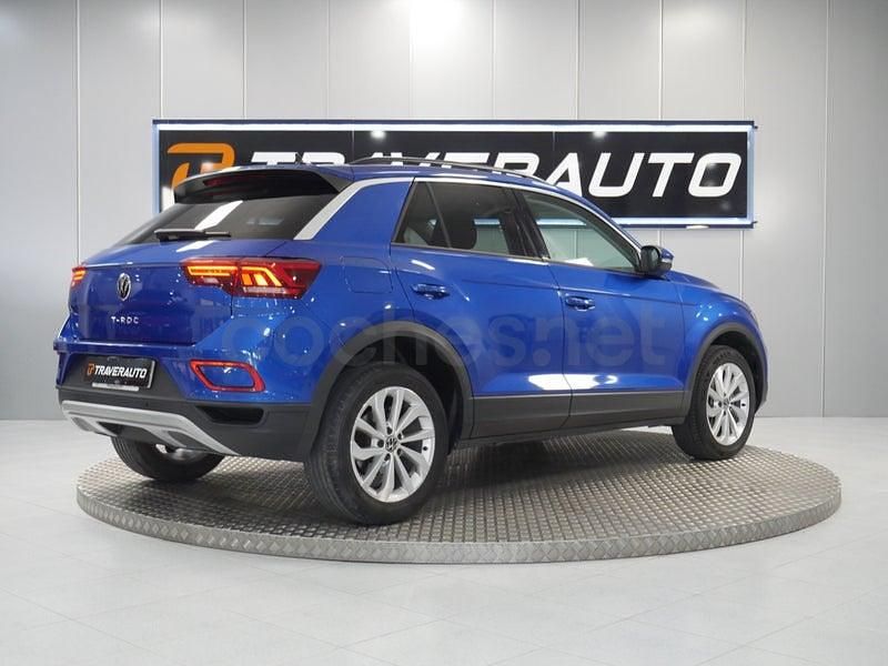 Usado VW T-Roc Life 150 CV (110 kW) 2023 Azul SUV