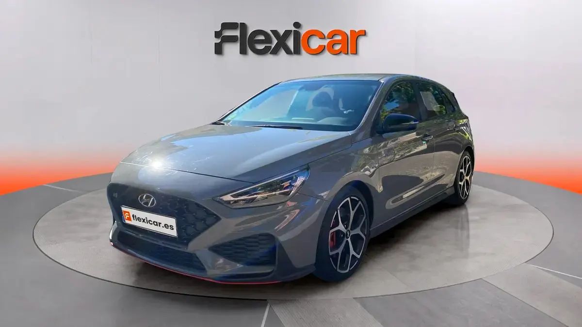 Usado Hyundai i30 250 CV (183 kW) 2025 Gris Berlina