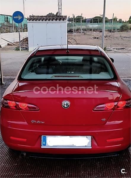 Rojo Usado 2010 Alfa Romeo 159 Familiar | 7500 € - Imagen 1/4