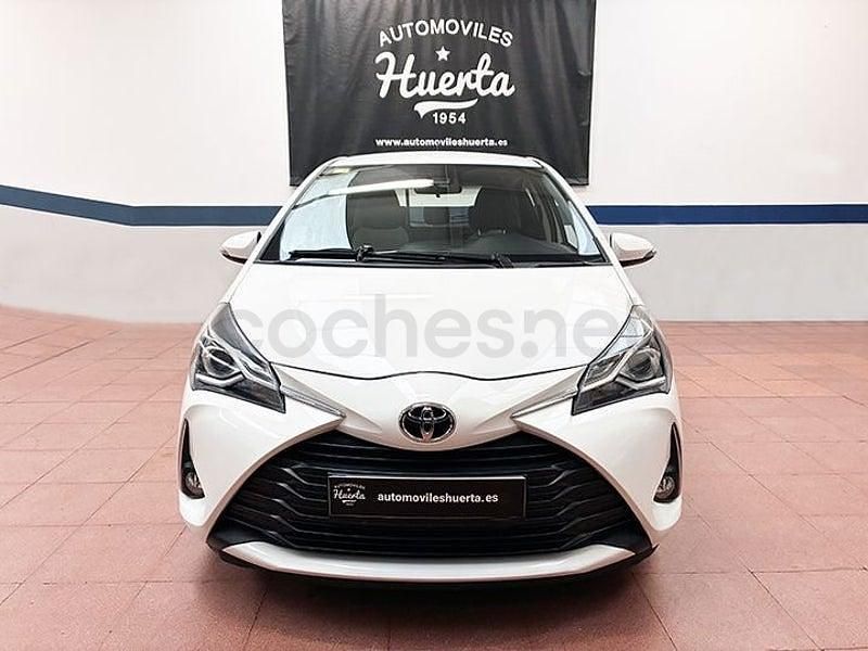 Usado Toyota Yaris Active 69 CV (50 kW) 2018 Blanco Berlina