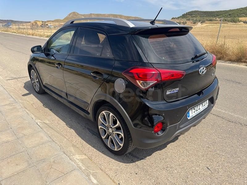 Occasion Hyundai i20 Active 90 ch (66 kW) 2017 Noir Berline