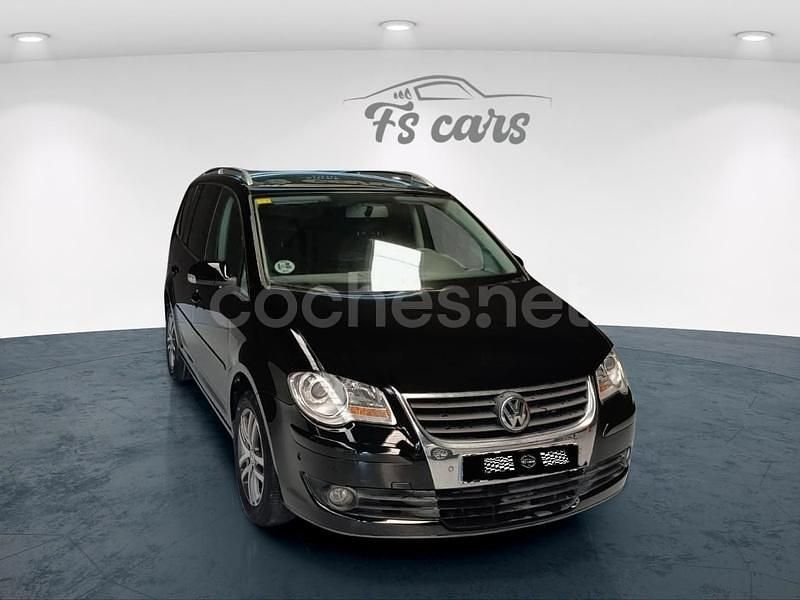 Usado VW Touran Advance 140 CV (102 kW) 2010 Negro Monovolumen