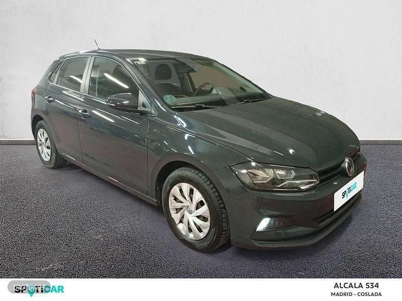 Usado VW Polo Advance 80 CV (58 kW) 2018 Gris / plata Berlina