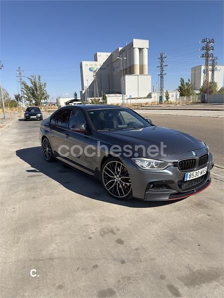 Gris / plata Usado 2014 BMW 318 M Performance Berlina | 16.999 € (Precio justo) - Imagen 1/4
