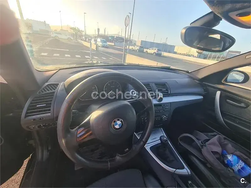 Usado BMW 118 143 CV (105 kW) 2008 Negro Utilitario