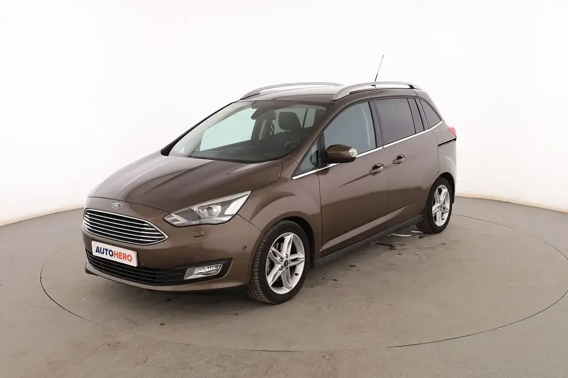 Usado Ford Grand C-Max Titanium 120 CV (88 kW) 2015 Monovolumen