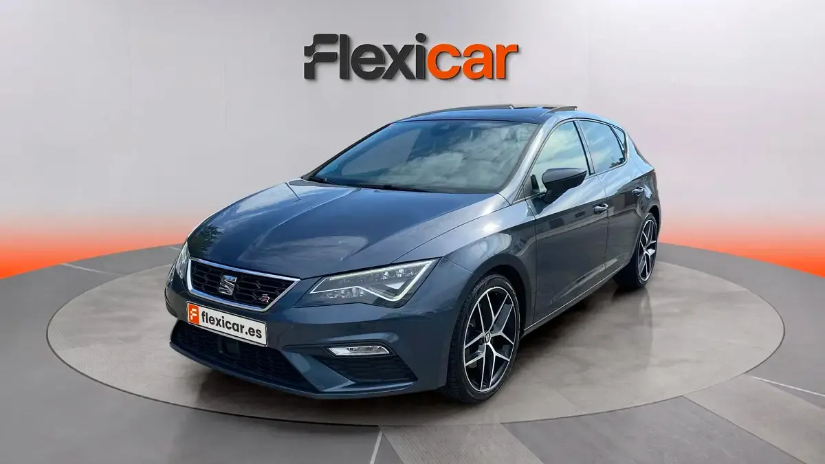 Usado Seat Leon FR 150 CV (110 kW) 2019 Gris Berlina