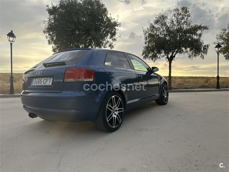 Usado Audi A3 Ambition 150 CV (110 kW) 2003 Azul Utilitario