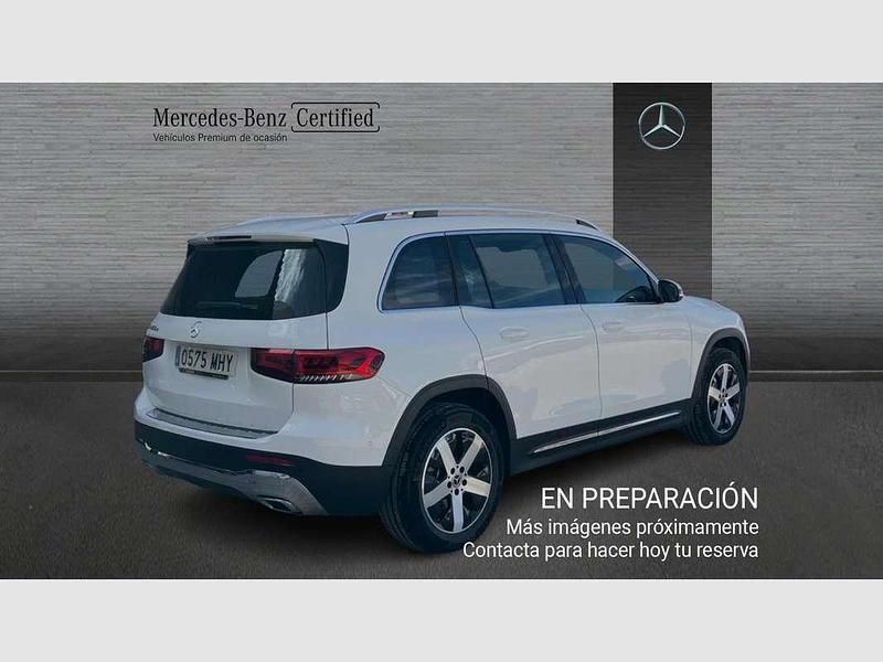 Usado Mercedes GLB200 150 CV (110 kW) 2023 Plateado SUV
