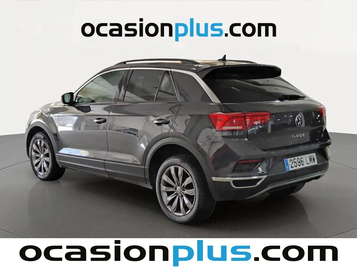 Usado VW T-Roc Advance 110 CV (80 kW) 2021 Gris SUV