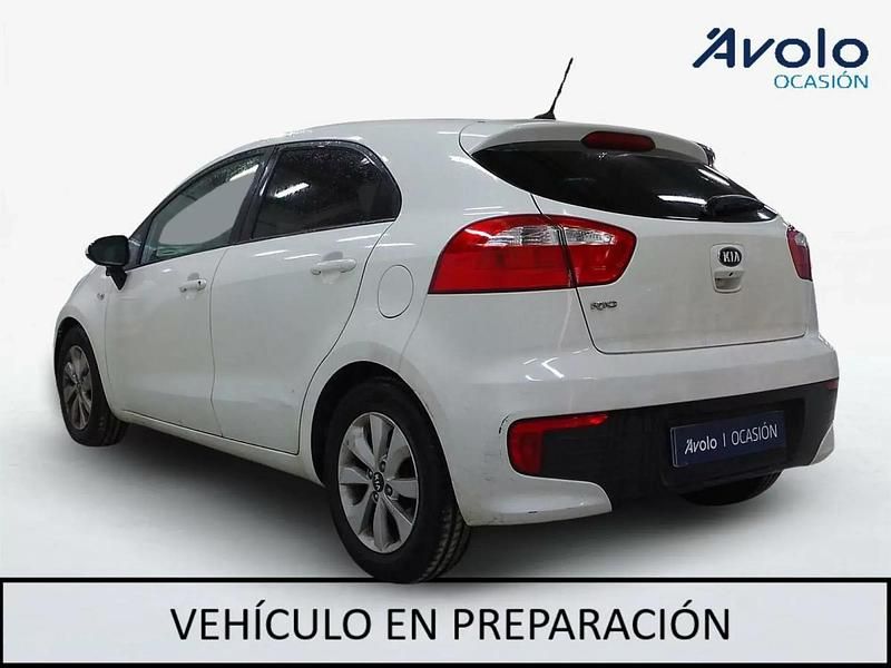 Usado Kia Rio 84 CV (61 kW) 2016