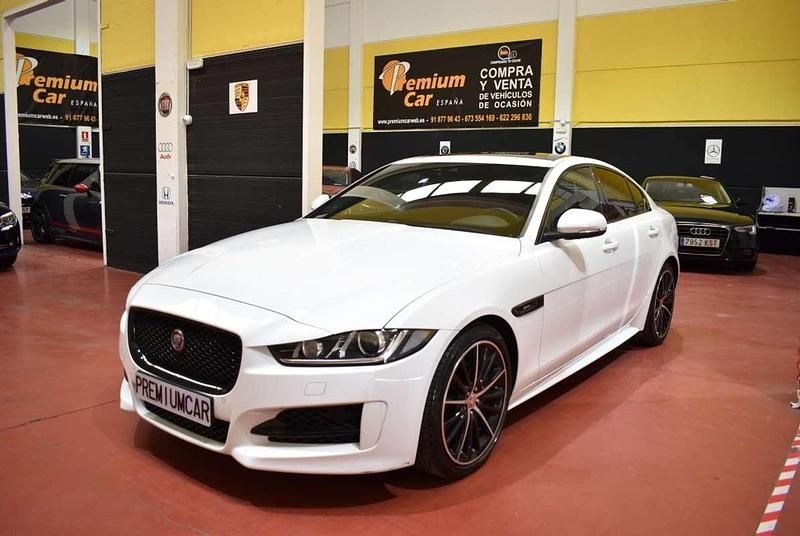 Blanco Usado 2018 Jaguar XE R-Sport Berlina | 22.990 € (Caro) - Imagen 1/4