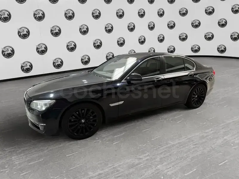 Używany BMW 730 Comfort Edition 258 KM (189 kW) 2013 Czarny Sedan/Limuzyna