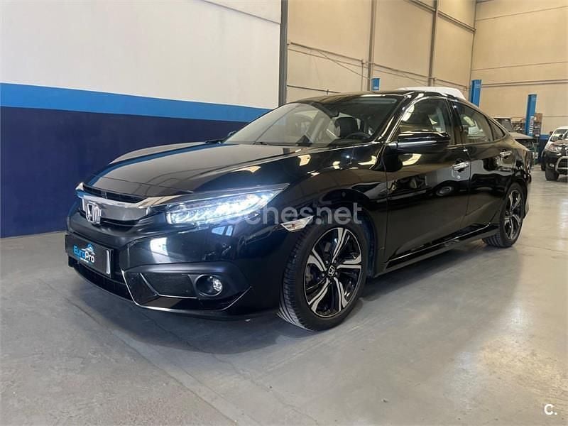 Usado Honda Civic Executive 182 CV (133 kW) 2018 Negro Berlina