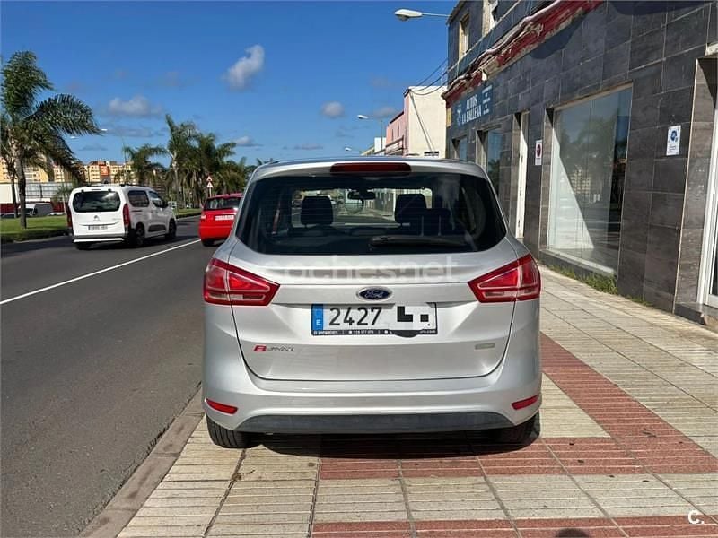 Usado Ford B-MAX Trend 100 CV (73 kW) 2016 Gris / plata Monovolumen