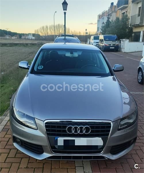 Gris / plata Usado 2010 Audi A4 Berlina | 7500 € (Buen precio) - Imagen 1/4