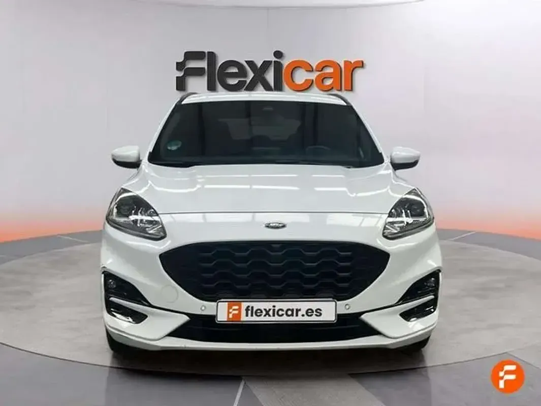 Usado Ford Kuga ST-Line 120 CV (88 kW) 2023 Blanco SUV