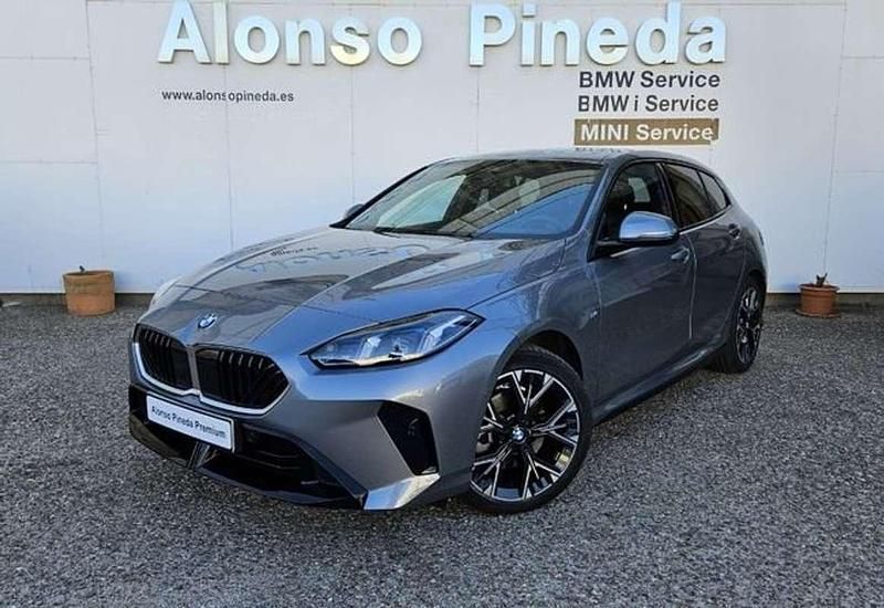Usado BMW 120 M Sport 192 CV (141 kW) 2024 Gris Utilitario