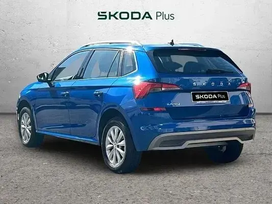 Usado Skoda Kamiq Ambition 110 CV (80 kW) 2022 Azul SUV