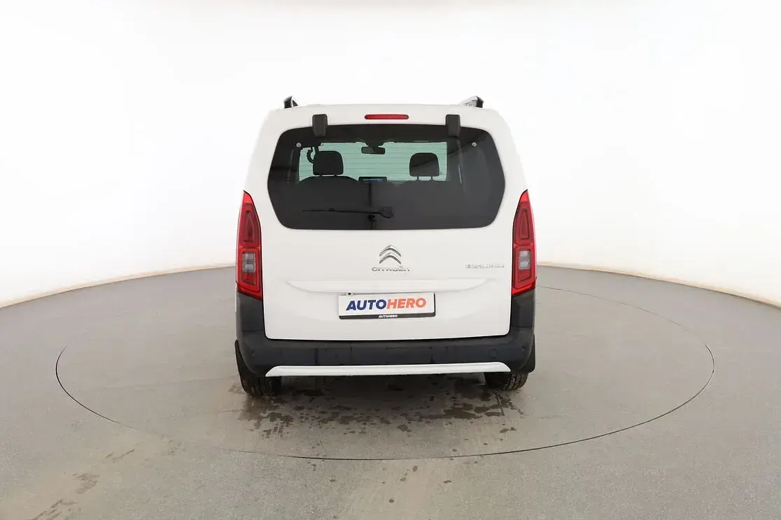 Usado Citroën e-Berlingo Shine 102 CV (75 kW) 2019 Blanco Monovolumen