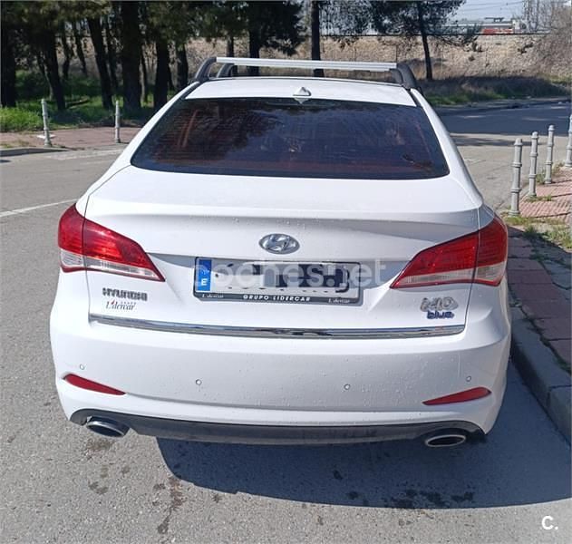 Usado Hyundai i40 136 CV (100 kW) 2013 Blanco Berlina