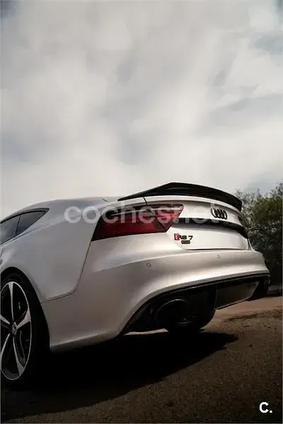 Usado Audi RS7 Sportback 560 CV (411 kW) 2017 Gris / plata Utilitario