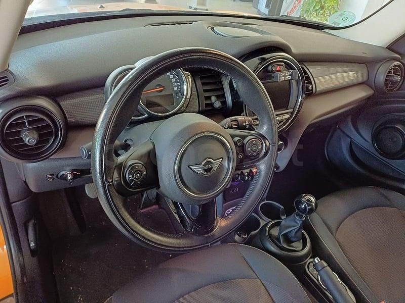 Usado Mini Cooper D 116 CV (85 kW) 2019 Naranja Utilitario