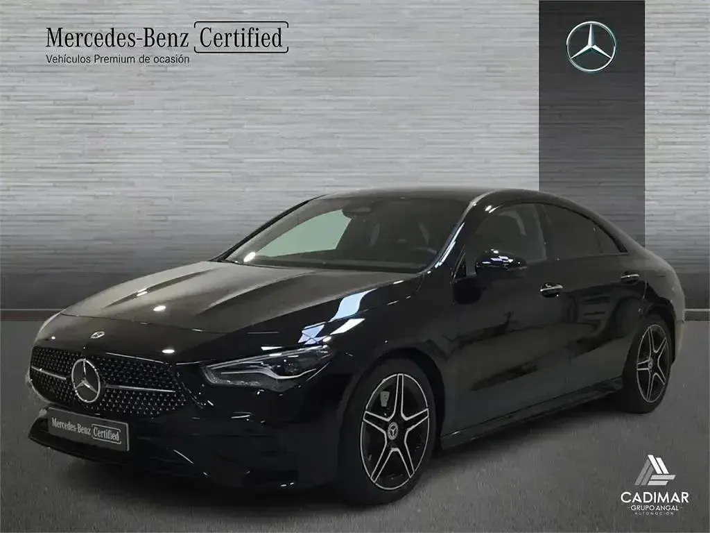 Usado Mercedes CLA200 163 CV (119 kW) 2025 Negro Berlina