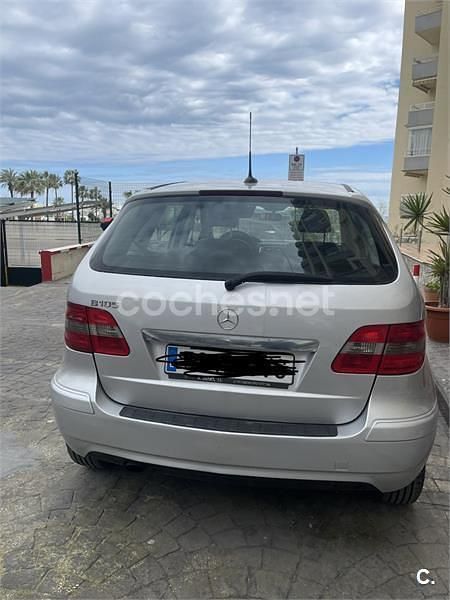 Usado Mercedes B150 95 CV (69 kW) 2006 Gris / plata Monovolumen