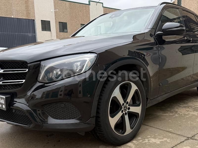 Usado Mercedes GLC250 204 CV (150 kW) 2018 Negro SUV