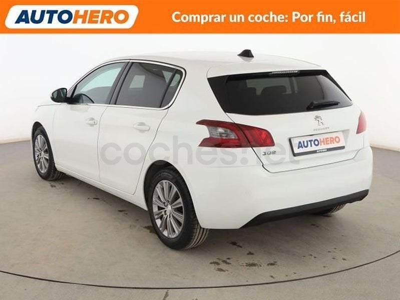 Usado Peugeot 308 Allure 130 CV (95 kW) 2020 Blanco Berlina