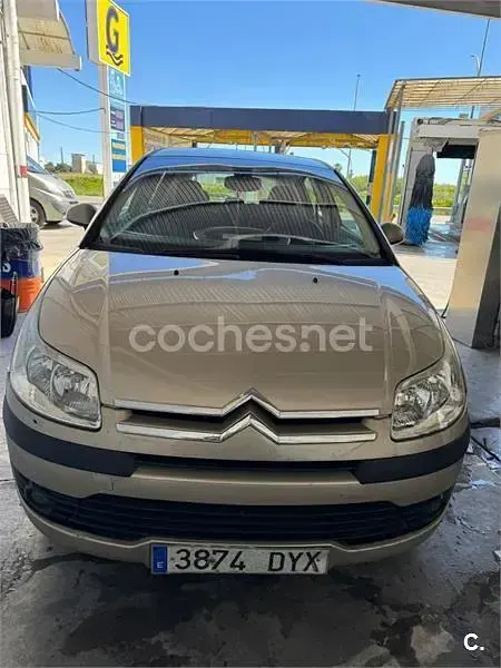 Usado Citroën C4 90 CV (66 kW) 2006 Beige Berlina