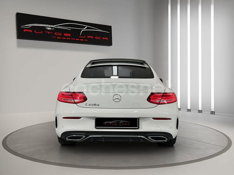 Usado Mercedes C220 194 CV (142 kW) 2020 Blanco Coupe