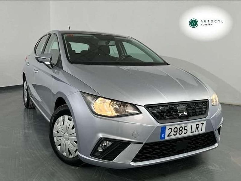 Usado Seat Ibiza Style 80 CV (58 kW) 2021 Plateado Utilitario
