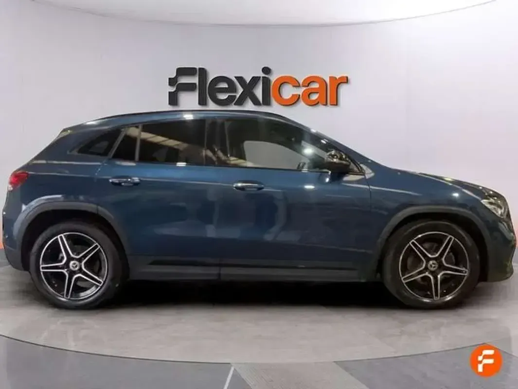 Usado Mercedes GLA200 150 CV (110 kW) 2020 Azul SUV
